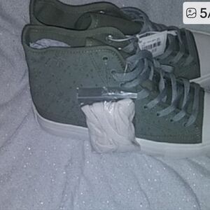 American Eagle Outfitters Olive and White Athletic Shoes